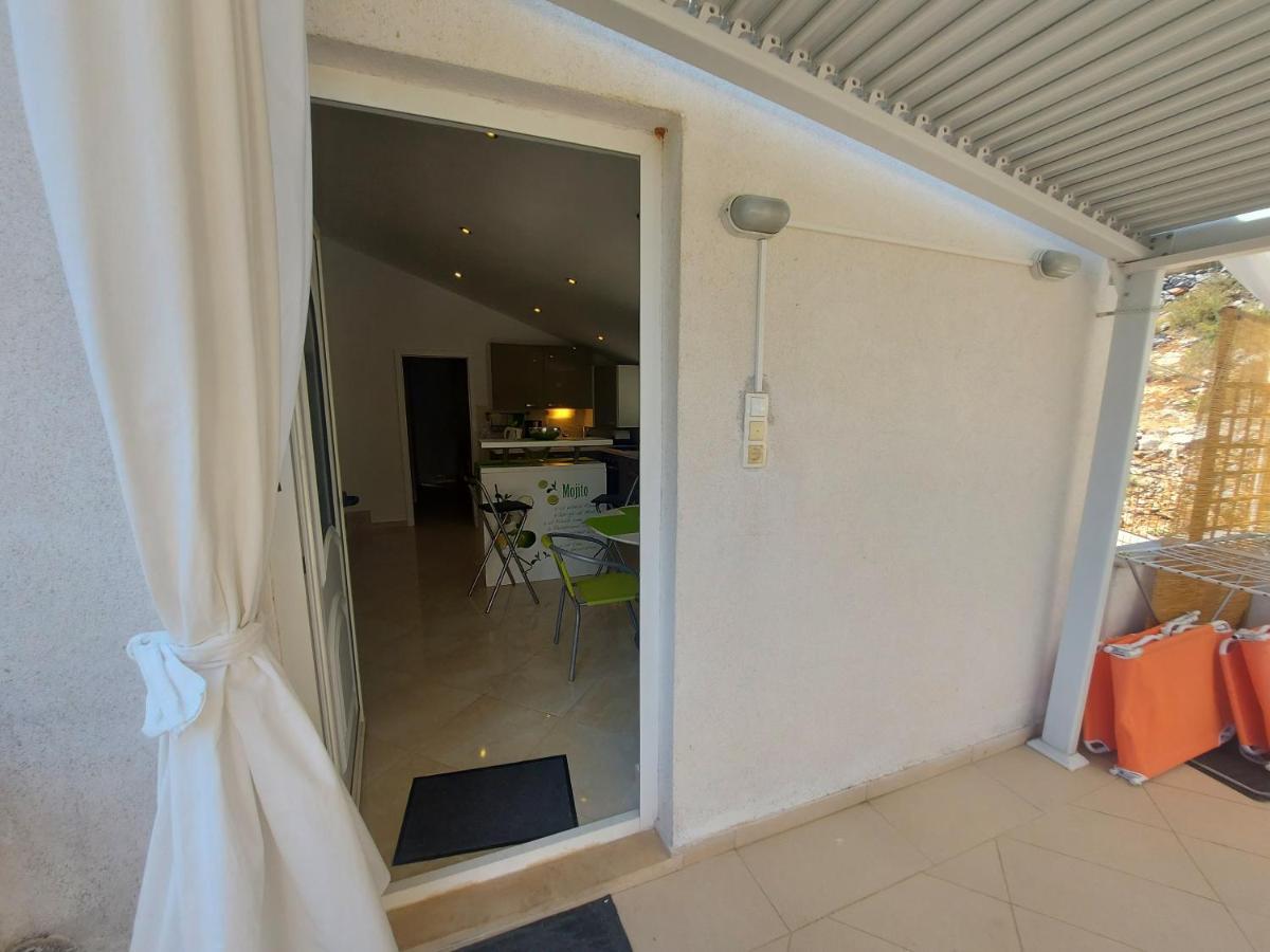 Apartman Marina Sa Parkingom Jelsa  Exterior foto