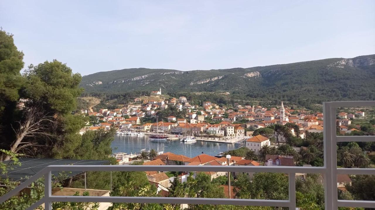 Apartman Marina Sa Parkingom Jelsa  Exterior foto