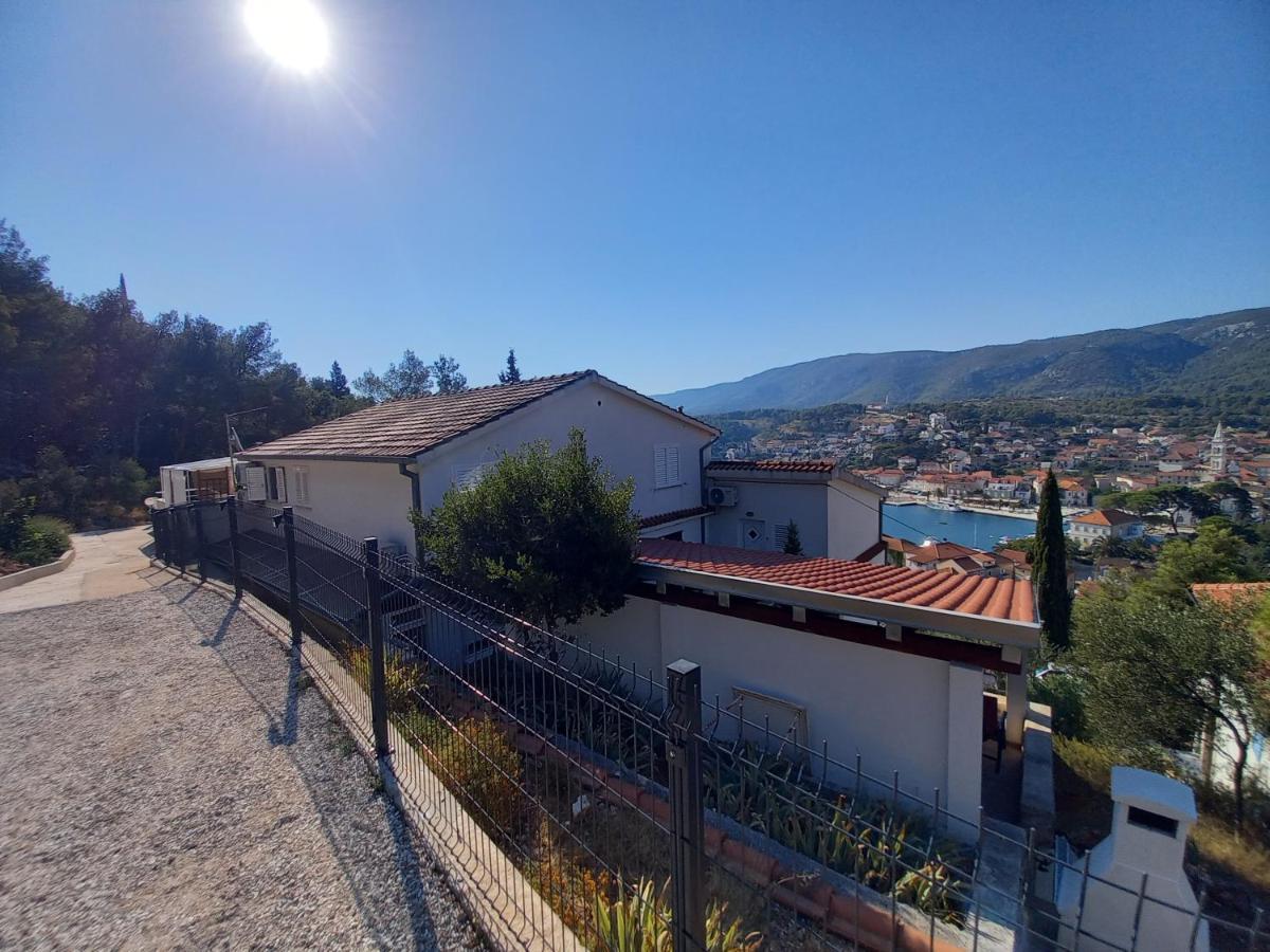 Apartman Marina Sa Parkingom Jelsa  Exterior foto